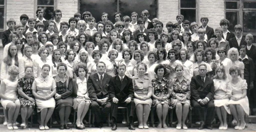 1977