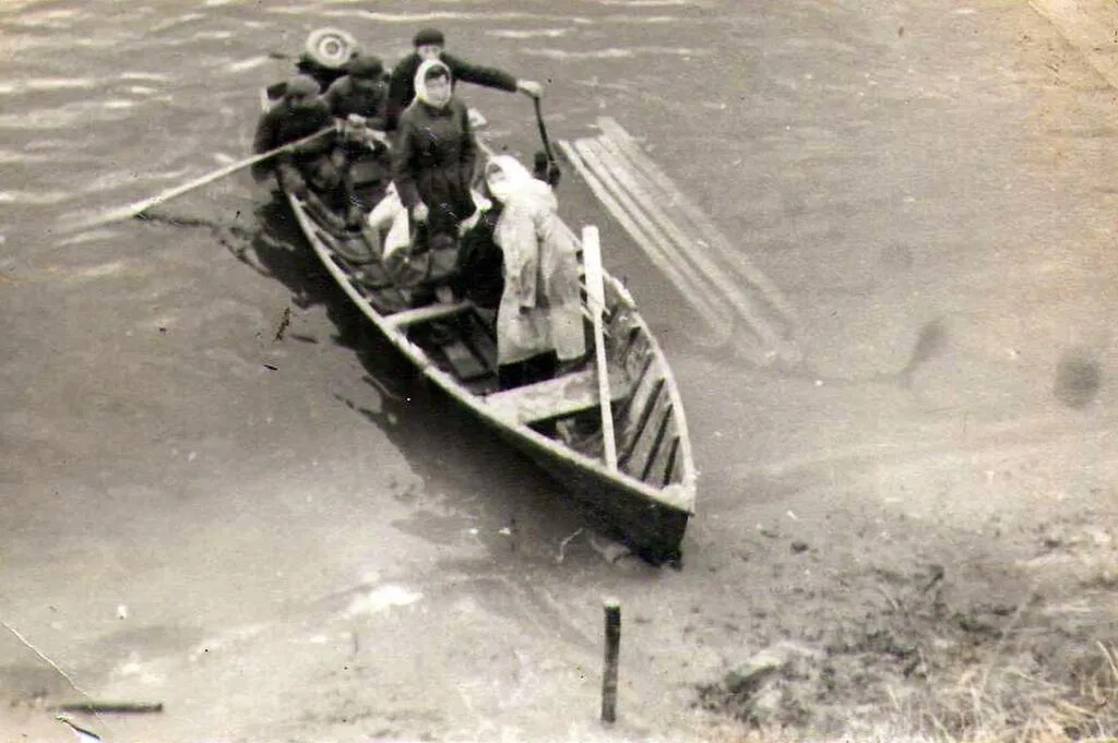 1965г.
