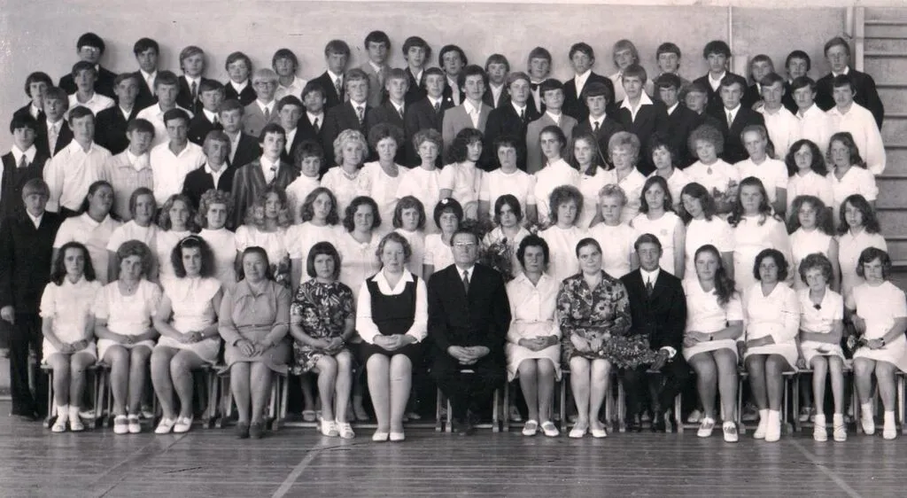 1975
