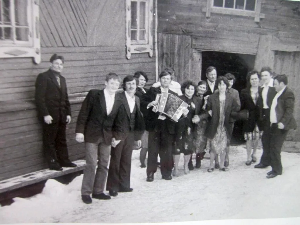 1982 год свадьба Смирновых Толи и Нины гармонист Чибаков  Михаил