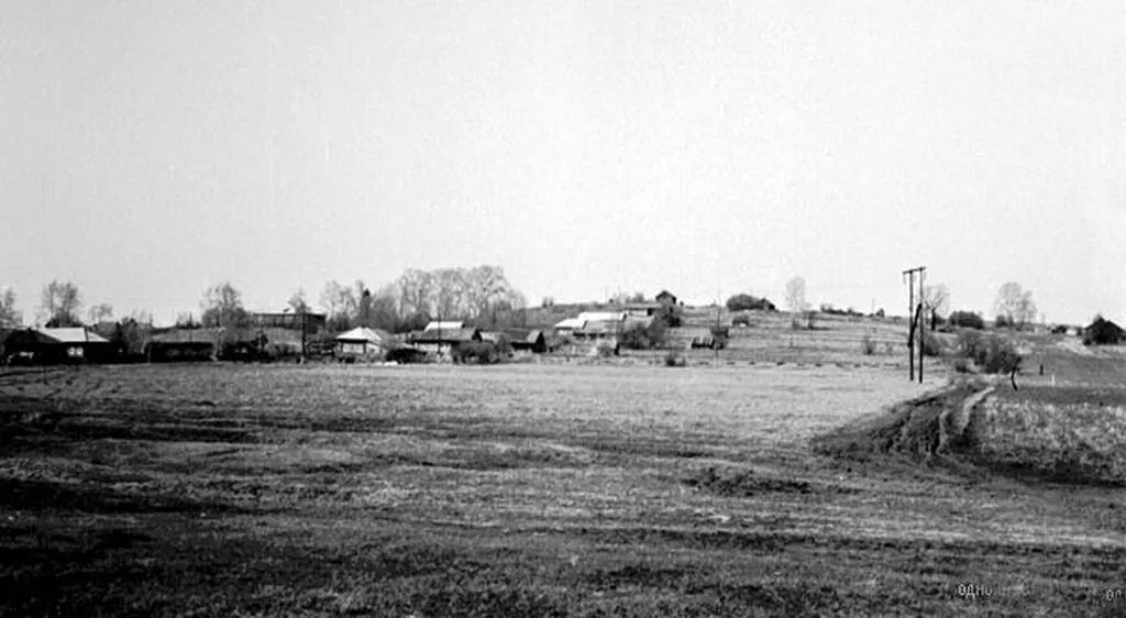 Весна 1977. 1 мая. Коктыш. Вид от озера.