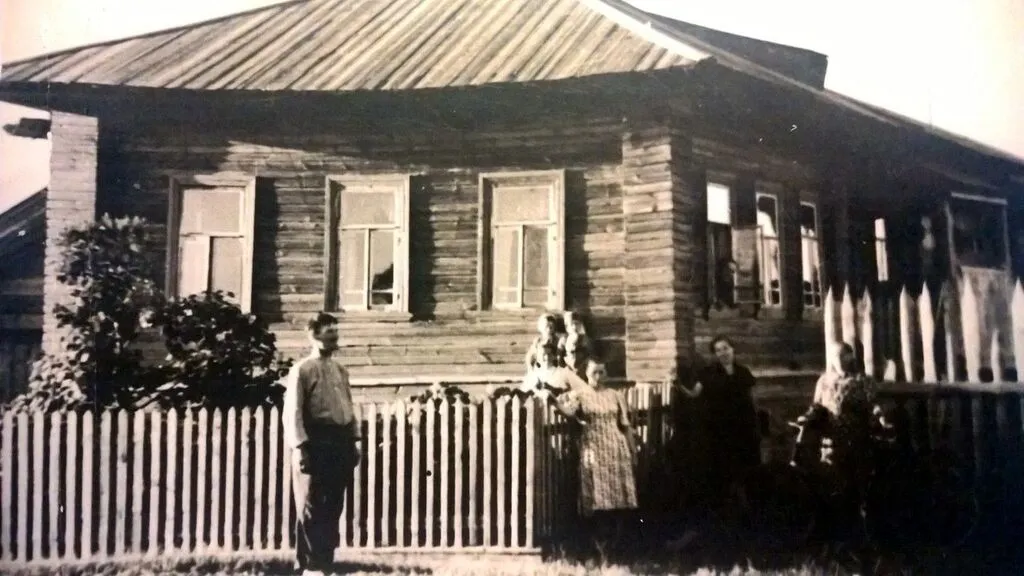 Дом Гурдиных Степана Фёдоровича и Ксении Спиридоновны. Год 1956 - 57